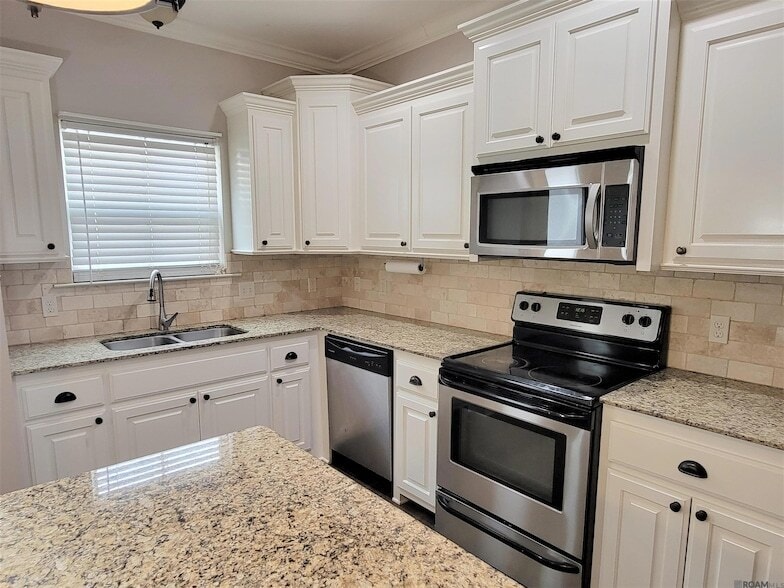 40485 Sage Field Ct in Gonzales, LA - Foto de edificio