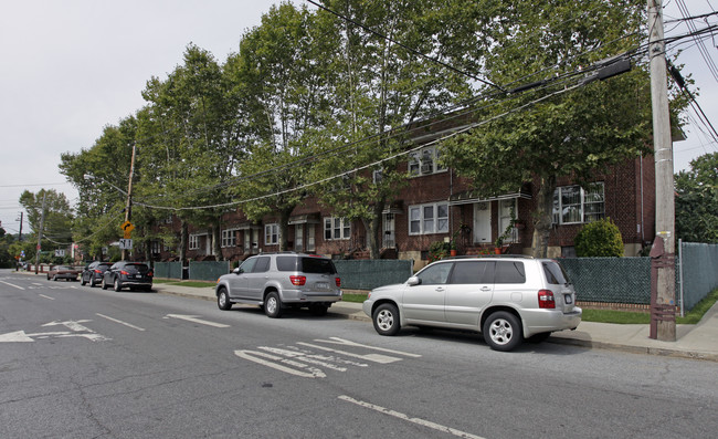 261 Lincoln Ave in Staten Island, NY - Building Photo - Building Photo