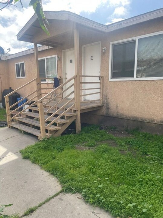 509 S Pine St in Santa Maria, CA - Building Photo