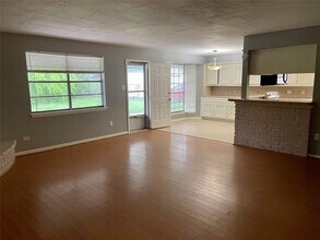 15803 Baytree Dr in Houston, TX - Building Photo - Building Photo