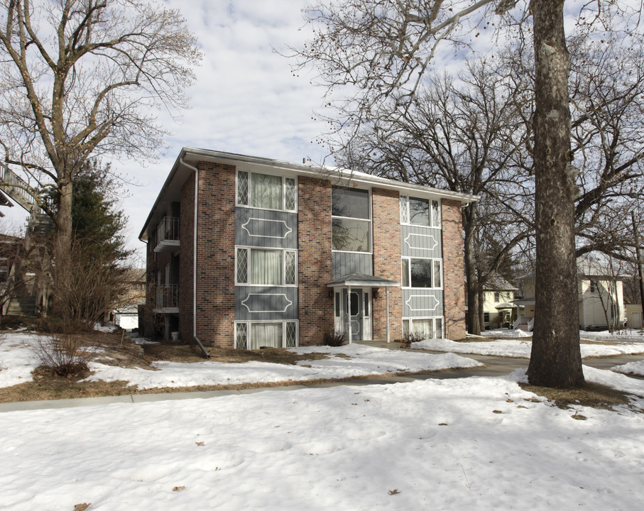 2144 B St in Lincoln, NE - Foto de edificio