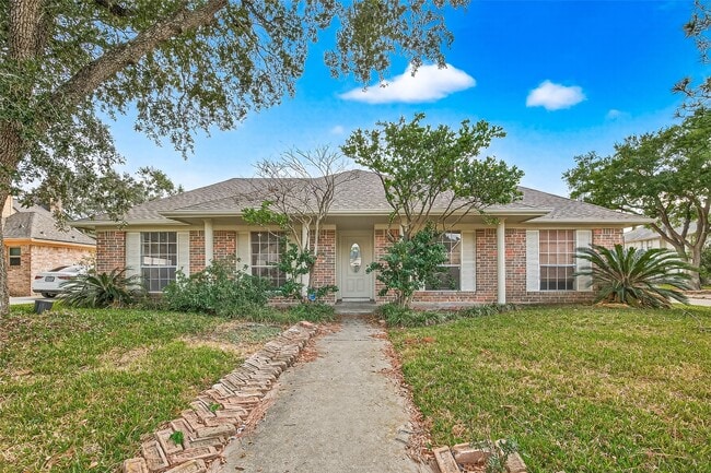 property at 13335 Trompilla Ln