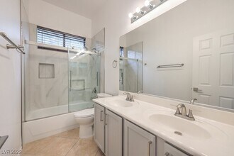 10640 Warrior Ct in Las Vegas, NV - Building Photo - Building Photo