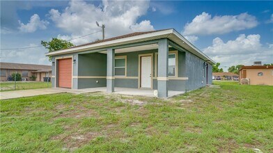2411 Ben St in Ft. Myers, FL - Building Photo - Building Photo