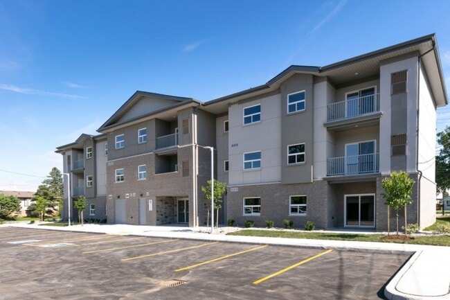 property at 1840 Cabana Rd E