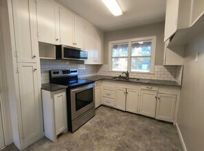 2211 Carlton Way in San Angelo, TX - Building Photo - Building Photo