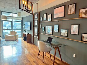 1494 Union St, Unit 609 in San Diego, CA - Foto de edificio - Building Photo