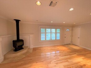1524 Manchester Dr in Concord, CA - Building Photo - Building Photo