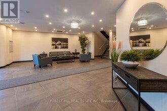 740 Augusta Dr in Kingston, ON - Building Photo - Building Photo