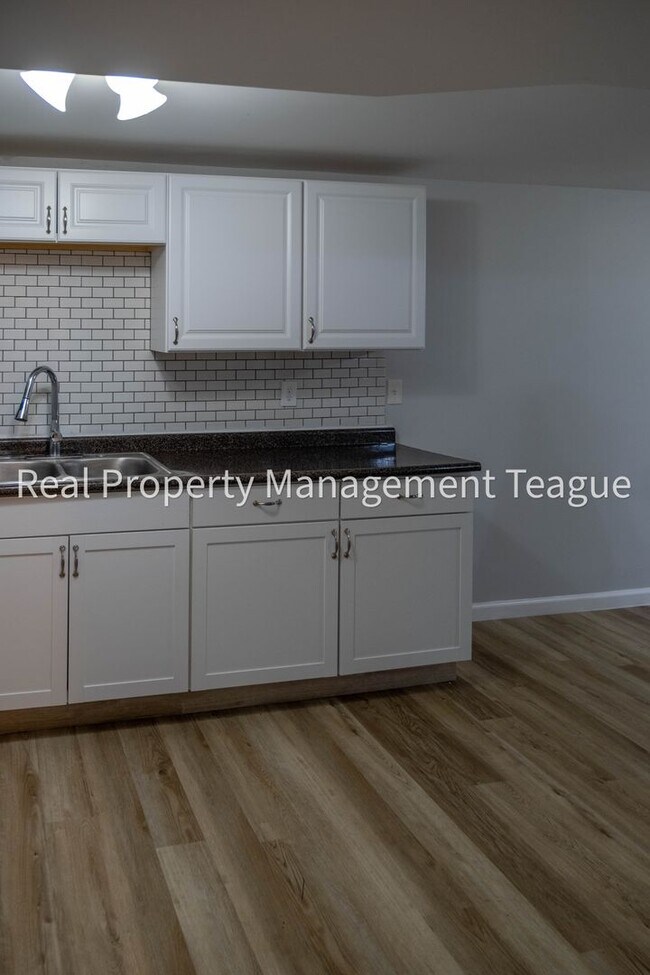 7707 1st St in Schenectady, NY - Building Photo - Building Photo