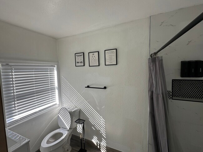 2706 W Tyson Ave in Tampa, FL - Building Photo - Building Photo