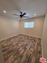 755 W 30th St in Los Angeles, CA - Building Photo - Building Photo