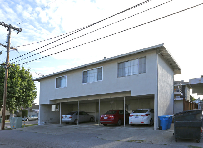 134 Washington St in Santa Clara, CA - Foto de edificio - Building Photo