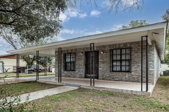 515 E Rodriguez St in Del Rio, TX - Building Photo - Building Photo