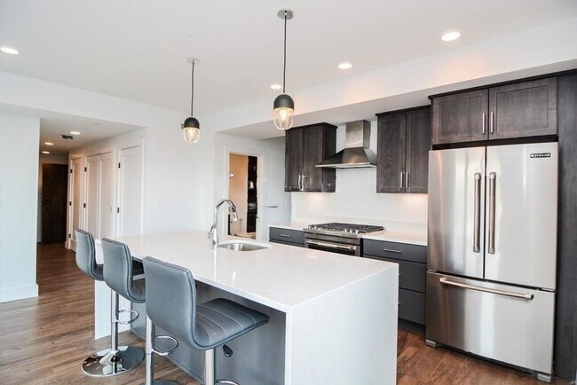 26 Hichborn St, Unit 1 in Boston, MA - Building Photo - Building Photo