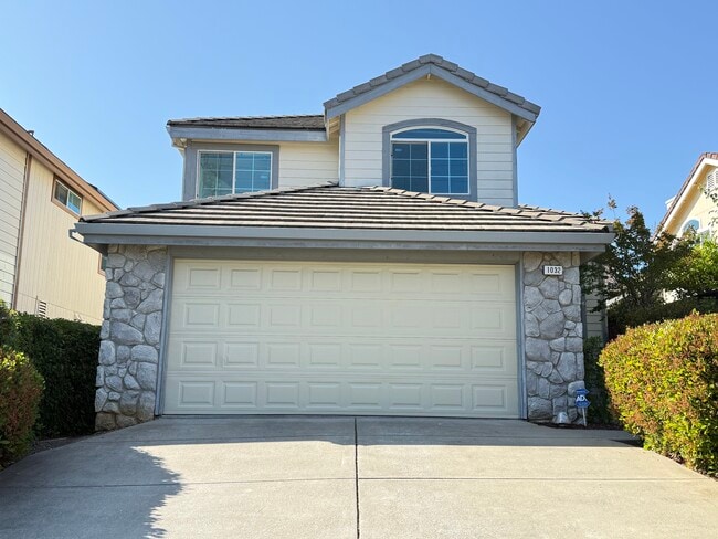property at 1032 Feather Cir