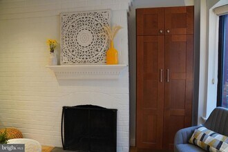 1034 Paper Mill Ct in Washington, DC - Building Photo - Building Photo