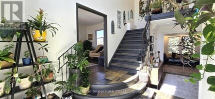 105 Ashton Rd in Newmarket, ON - Building Photo - Building Photo