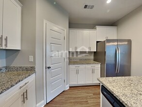 5530 Central Grove Sq in Nashville, TN - Building Photo - Building Photo