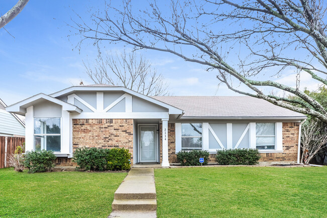 2114 High Bluff Dr