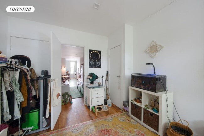 277 Starr St in Brooklyn, NY - Building Photo - Building Photo