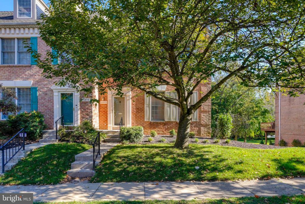 11813 Sherbourne Dr in Timonium, MD - Building Photo
