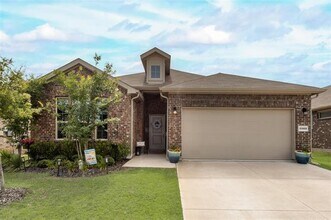 15809 Culford Ln in Justin, TX - Building Photo - Building Photo