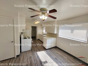 845 12th St, Unit A in Idaho Falls, ID - Building Photo - Building Photo