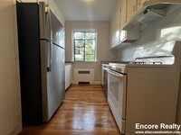 93 Longwood Ave, Unit 6 in Brookline, MA - Foto de edificio - Building Photo