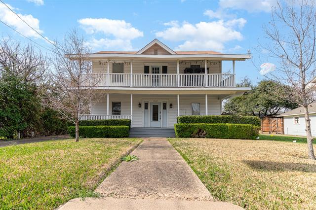 property at 4507 Worth St
