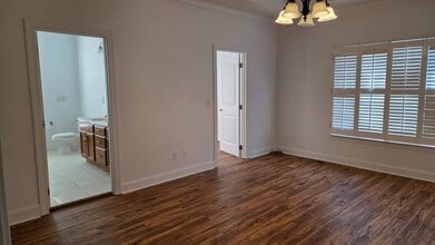 324 Avenue of the Oaks in Rock Spring, GA - Foto de edificio - Building Photo