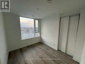 3100 Keele St in Toronto, ON - Building Photo - Building Photo