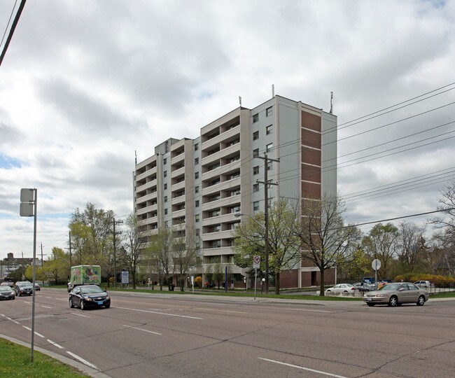 Milo Park Garden in Toronto, ON - Building Photo - Building Photo