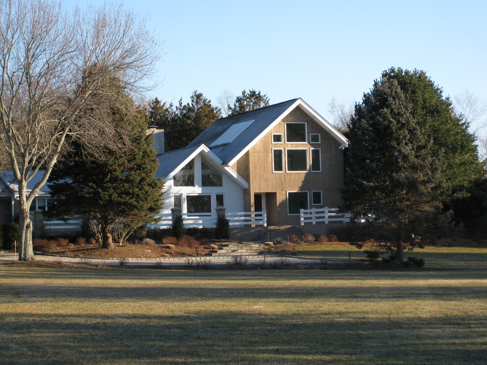 141 Little Noyac Path in Water Mill, NY - Foto de edificio