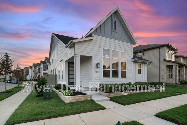 1001 14th St in Bartonville, TX - Building Photo - Building Photo