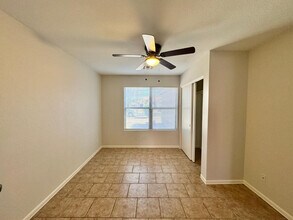 15672 W Port Au Prince Ln in Surprise, AZ - Building Photo - Building Photo