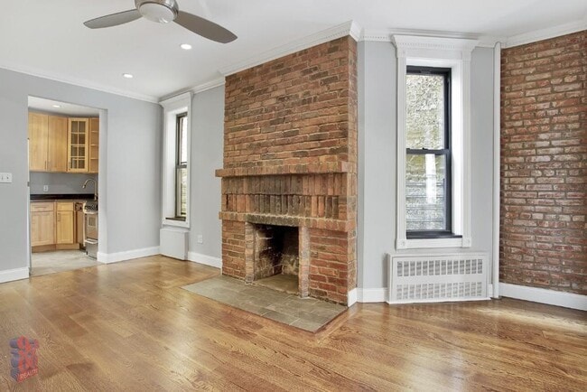property at 209 E 25th St