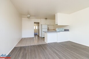 439 S 4th St, Unit 23 in San Jose, CA - Building Photo