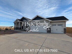 1672 E Purcell Blvd in Pueblo West, CO - Building Photo - Building Photo