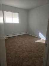 1045 N St Lucas St in Allentown, PA - Building Photo - Building Photo