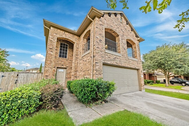 2403 Summers Glen Ct