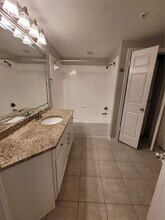 1919 Post Oak Park Dr, Unit 5101 in Houston, TX - Building Photo - Building Photo