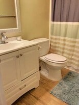 18307 Burbank Blvd in Los Angeles, CA - Building Photo