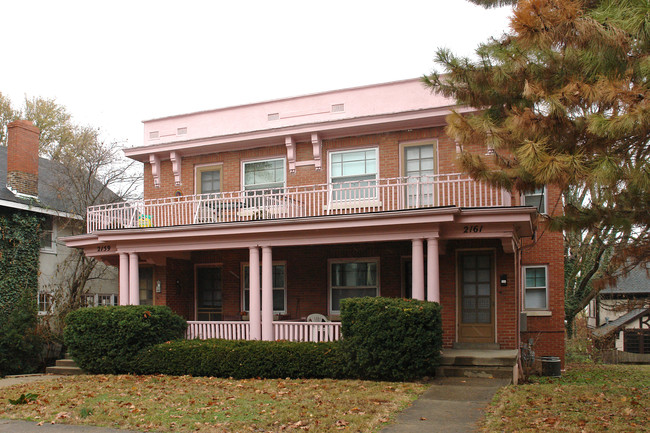 2153 Sherwood Ave in Louisville, KY - Foto de edificio - Building Photo