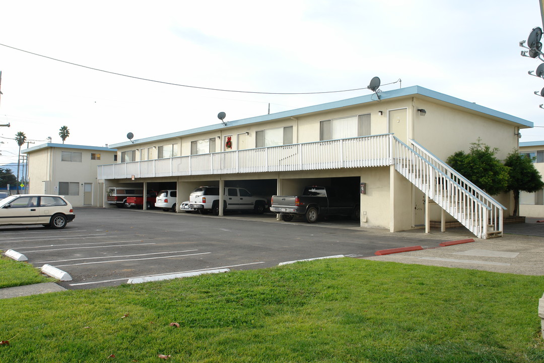 Fairway Apartments in Salinas, CA - Building Photo