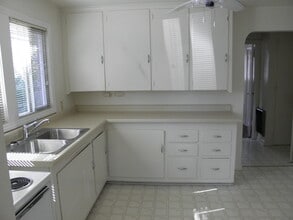 75-85 E Carolina St in Lebanon, OR - Building Photo - Building Photo