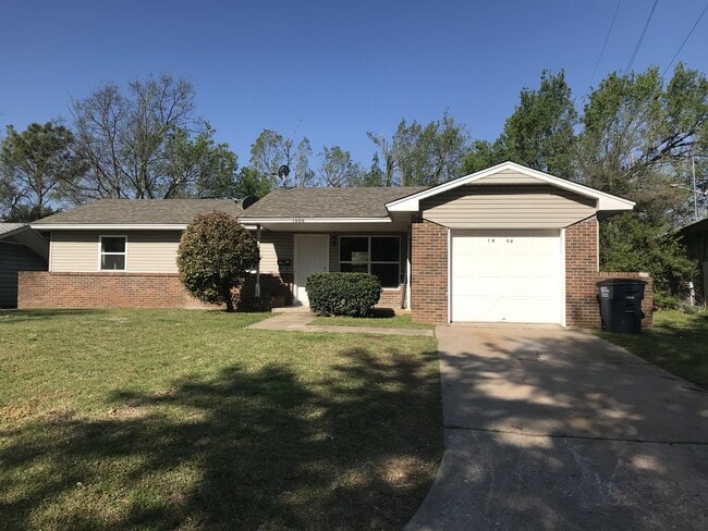 property at 1408 Thompson Dr