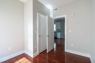 33 Covington St in Boston, MA - Building Photo - Building Photo