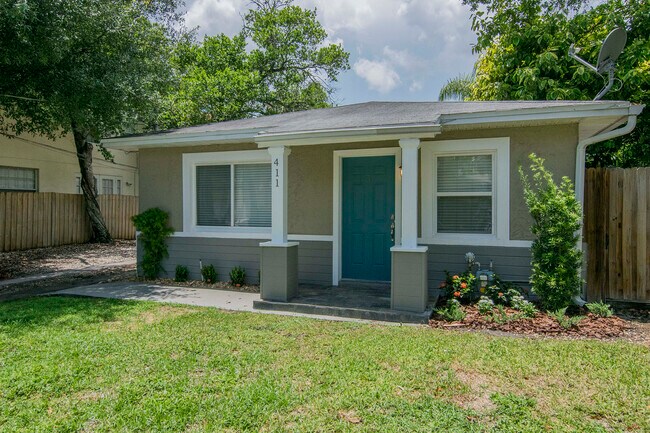 property at 411 S Albany Ave