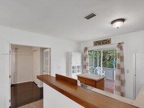 1650 5th Ave in Vero Beach, FL - Building Photo - Building Photo